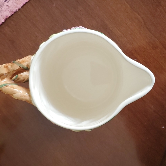 Vintage Grapes Pitcher - Picture 5 of 7